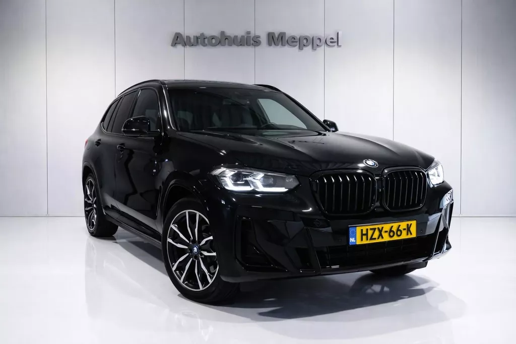 BMW X3 xDrive30e M-Sport/// | Head-Up Display | LED | H/K Sound | Panoramadak | 360 Camera |
