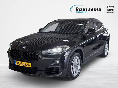 BMW X2 sDrive18i | Navigatie | Bluetooth telefoon| Sportinterieur | Afneembare Trekhaak |