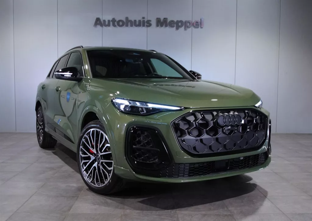 Audi Q5 Quattro 6x **Nieuw!!** | S-Line Binnen/Buiten | Matrix LED | Trekhaak | Pano |