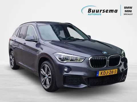 BMW X1 sDrive20i High Exec. | M-Sport Pakket | panoramadak | Schakelpaddels | Pryvacyglass | 53.000 KM!