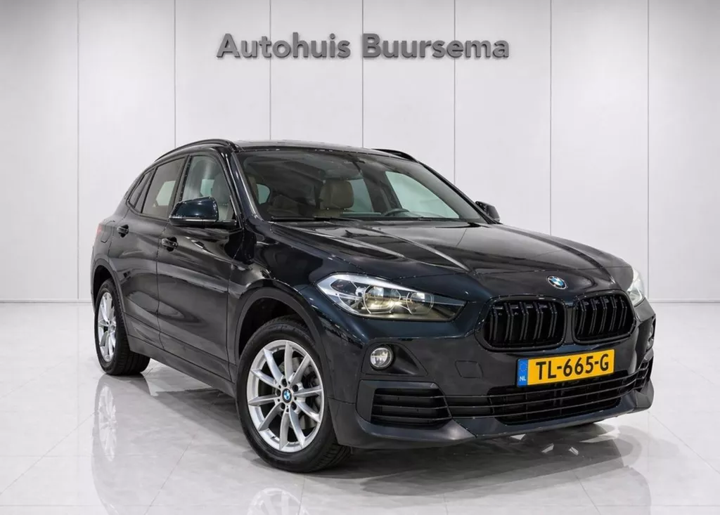 BMW X2 sDrive18i | Navigatie | Bluetooth telefoon| Sortinterieur | Afneembare Trekhaak |