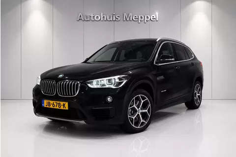 BMW X1 sDrive20i Advantage*Head-up*Trekhaak*Navipro*LED+*PDC