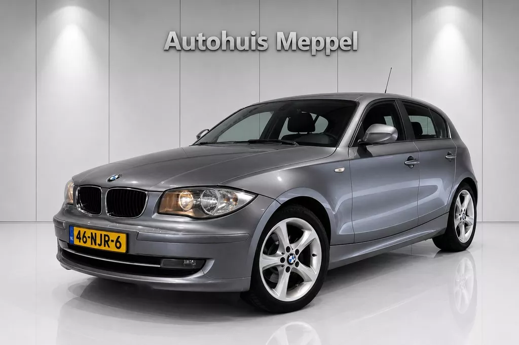 BMW 1 Serie 118i Cruise-Control*Trekhaak*Navi*Bluetooth*5-Deur * Distributie vervangen*