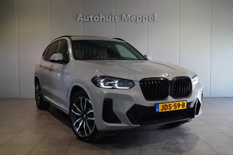 BMW X3 xDrive30e ** Gereserveerd ** M-Sport/// | LED | Booklyn Grau | M-Stoelen | Hifi | Head-Up Display | Panoramadak BMW X3 xDrive30e ** Gereserveerd ** M-Sport/// | LED | Booklyn Grau | M-Stoelen | Hifi | Head-Up Display | Panoramadak