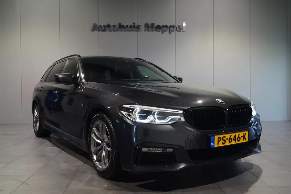 BMW 5 Serie 520i LED | Head-up display | M sport-onderstel | Dealer onderhouden |