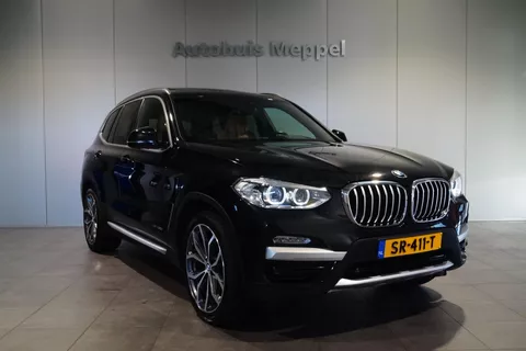 BMW X3 Xdrive20i LED | X-Line | Panoramadak | Trekhaak | Lederen sportinterieur |