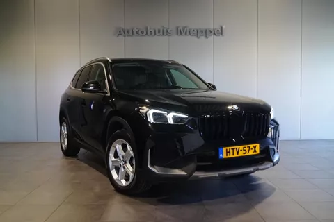 BMW X1 sDrive18i LED | Sportstoelen | Widescreen Display | Mokka Interieur | BMW X1 sDrive18i LED | Sportstoelen | Widescreen Display | Mokka Interieur |